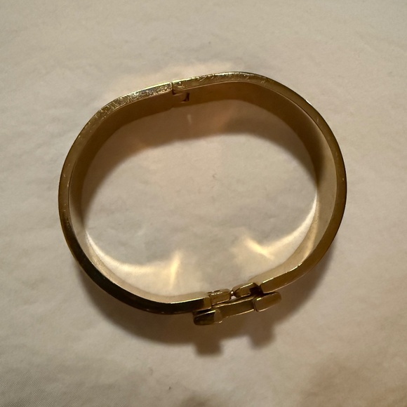 Hermes Clic H Bracelet - Picture 11 of 11